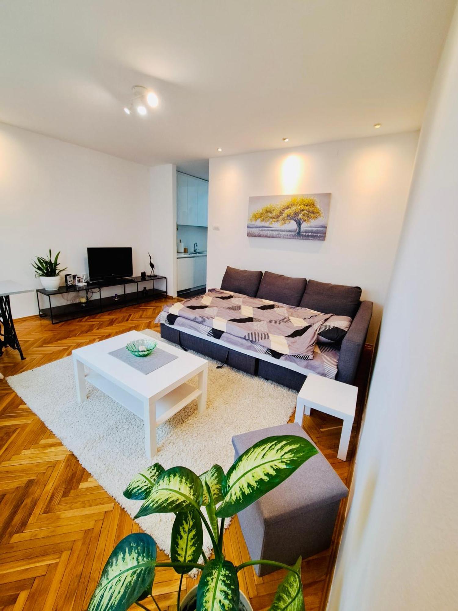 Uma- Urban Mini Apartment Skopje Esterno foto